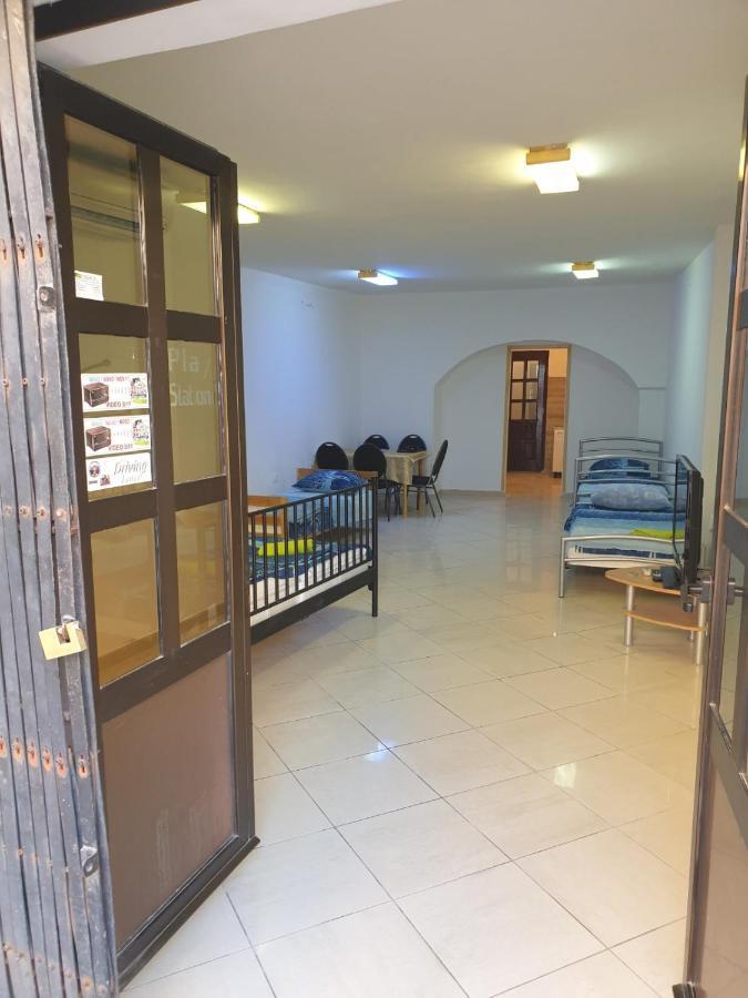 Apartment Stari Grad 트레빈예 외부 사진