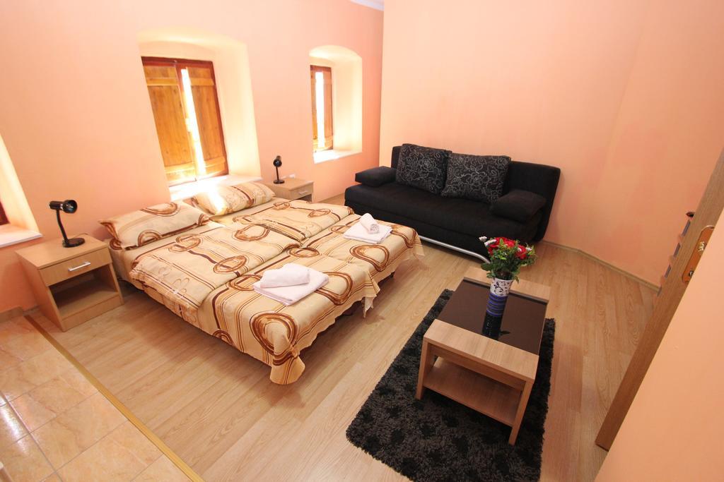 Apartment Stari Grad 트레빈예 객실 사진