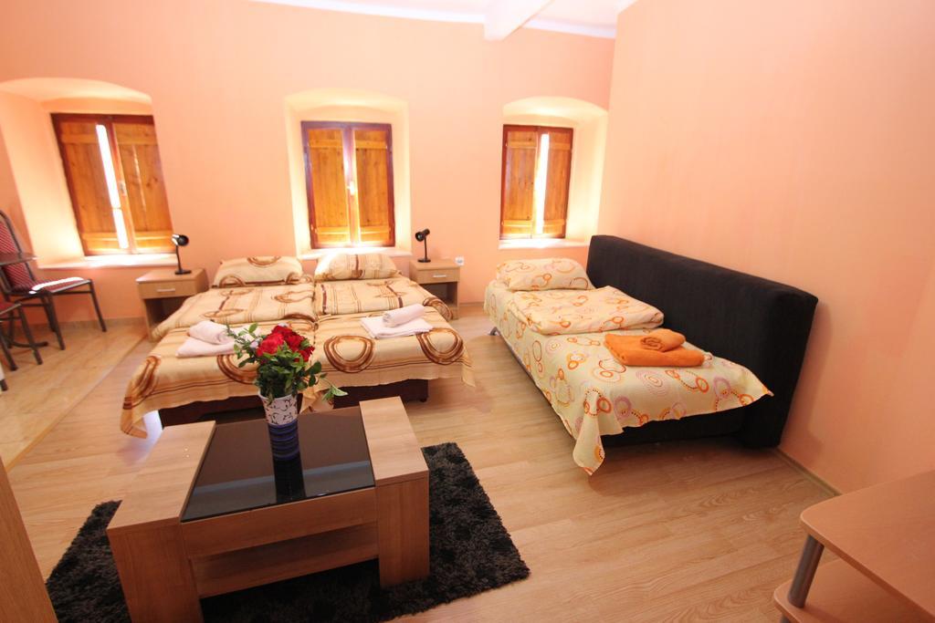 Apartment Stari Grad 트레빈예 객실 사진
